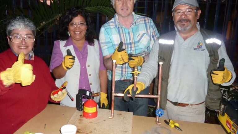 Curso de Gasfiter&iacute;a en la U. de Chile: Formaci&oacute;n Profesional y Oportunidades
