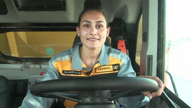Empoderamiento Femenino: Cursos de Miner&iacute;a en Chile