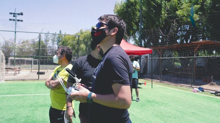 Curso de Vuelo de Drones en Chile: Domina la Tecnolog&iacute;a A&eacute;rea
