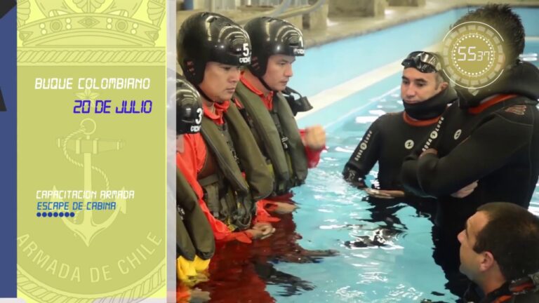 Curso de Incendios en la Armada de Chile: Preparaci&oacute;n y Seguridad