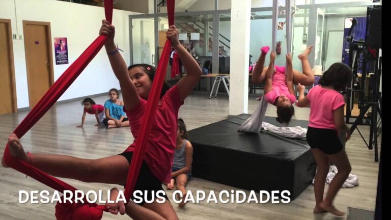 Cursos de Pole Dance en Chile: Mejora tu T&eacute;cnica y Confianza