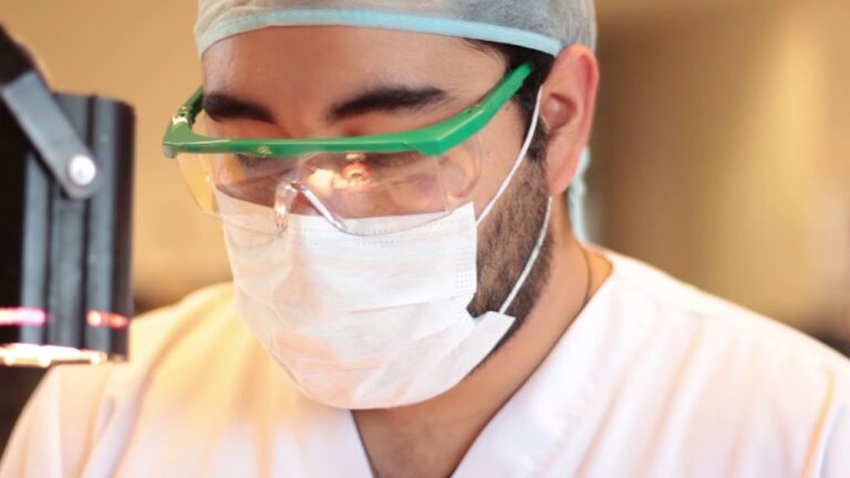Mejores Cursos de Odontolog&iacute;a en la Universidad de Chile